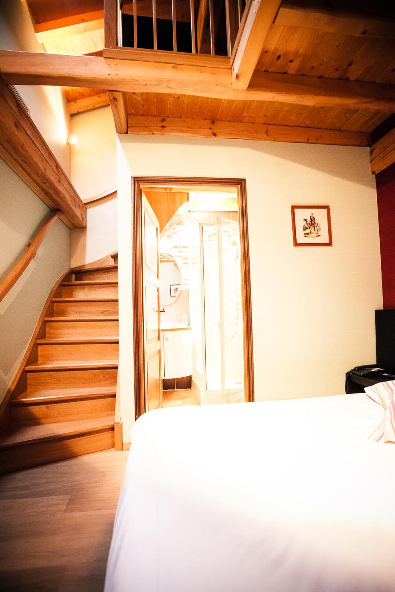 Les Ecuries De La Tour Hotel Mondonville Quarto foto